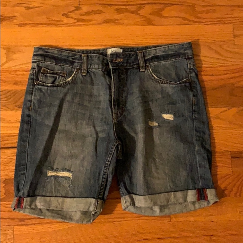 L.O.G.G boyfriend fit shorts size 28
